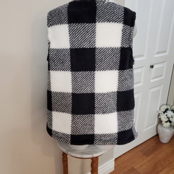 Fleece lumberjack plaid vest M/L 36-38 bust - Picture 3 of 6